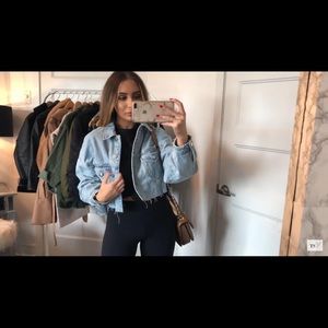 ZARA CROPPED DENIM JACKET SIZE SMALL